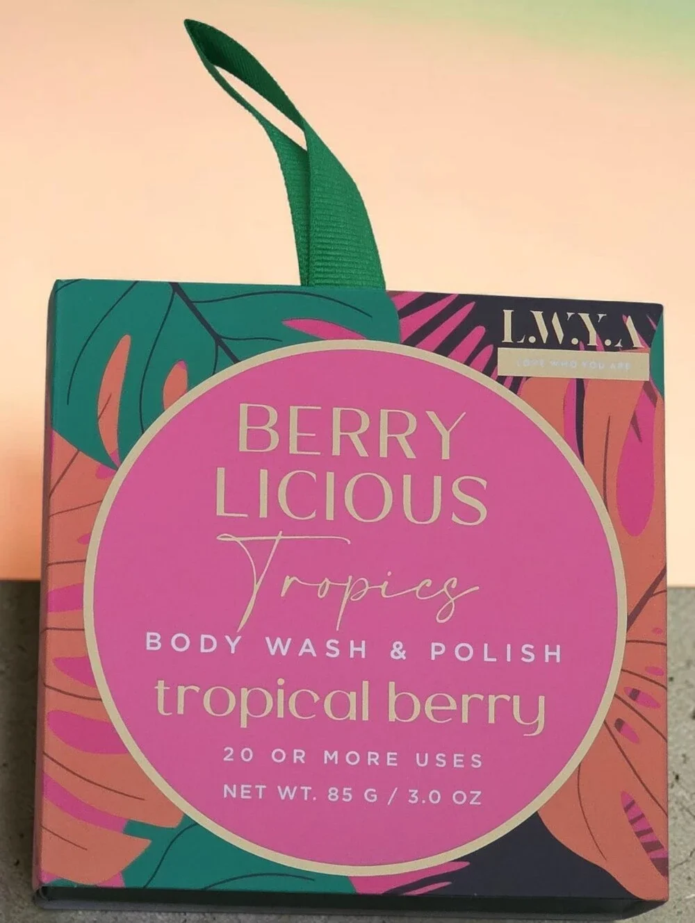 Lot of 4 boxes of body wash & polish 20+ uses each beauty body set